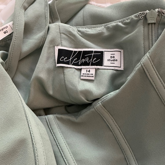 David’s Bridal Chiffon Corset Dress with Flutter Sleeves - Picture 6 of 6